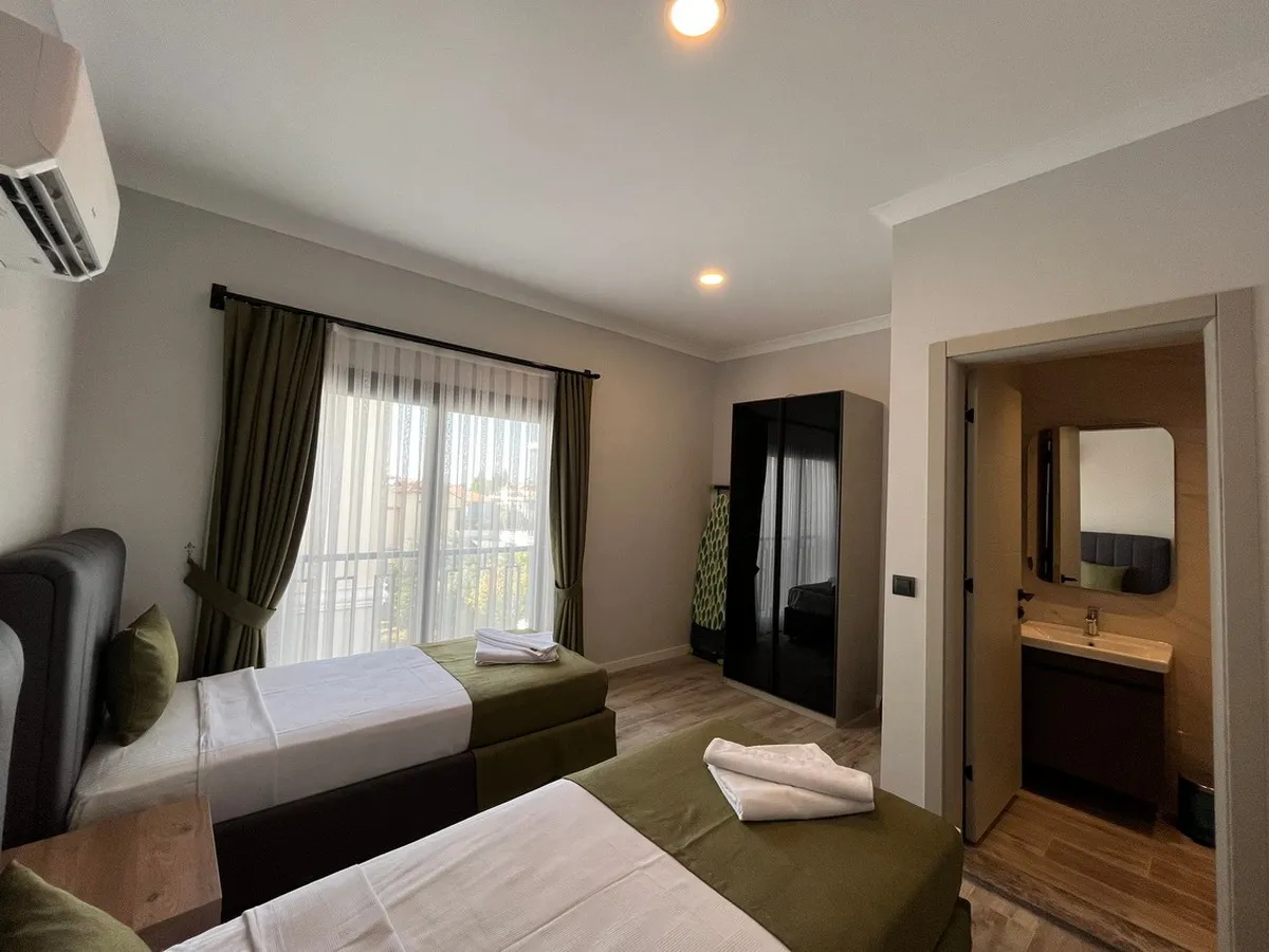 City Blue (29)_resize_result